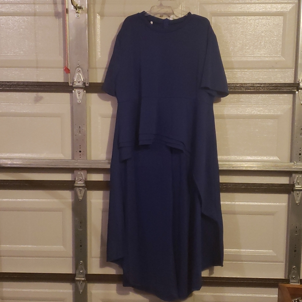 4NU.com Blue top with long tail 5X